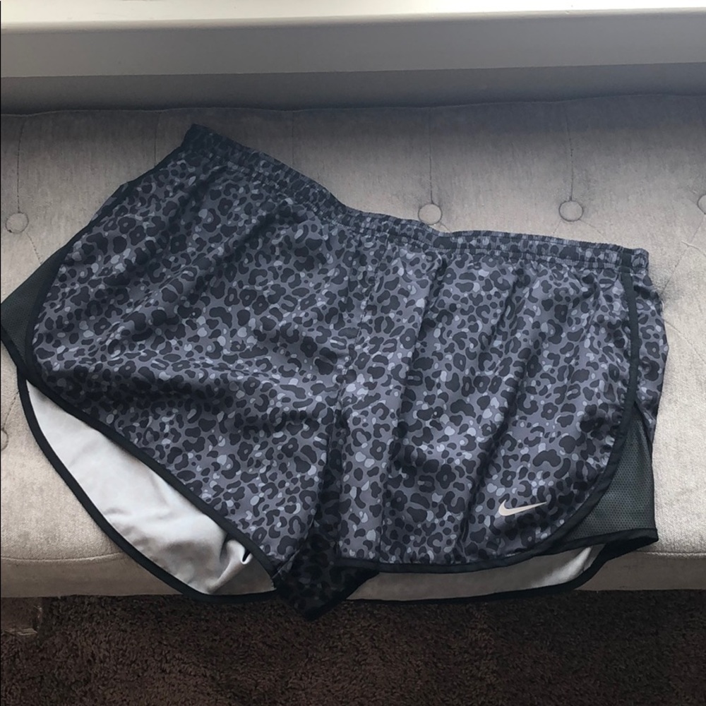 Women’s Nike Dri-Fit XL Athletic Shorts